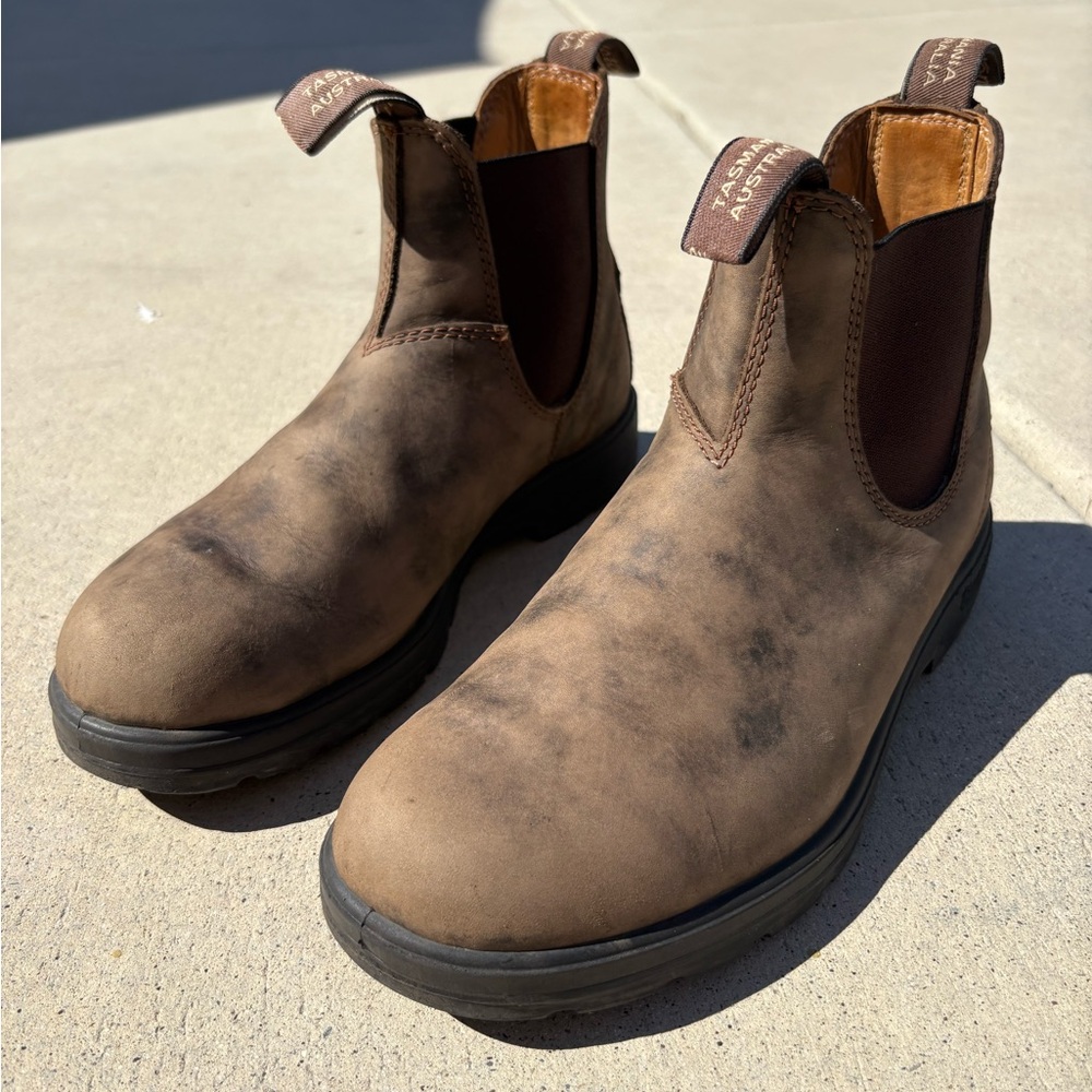 Blundstone Rustic Brown Leather Chelsea Boots women’s 8.5 (men’s 6.5)